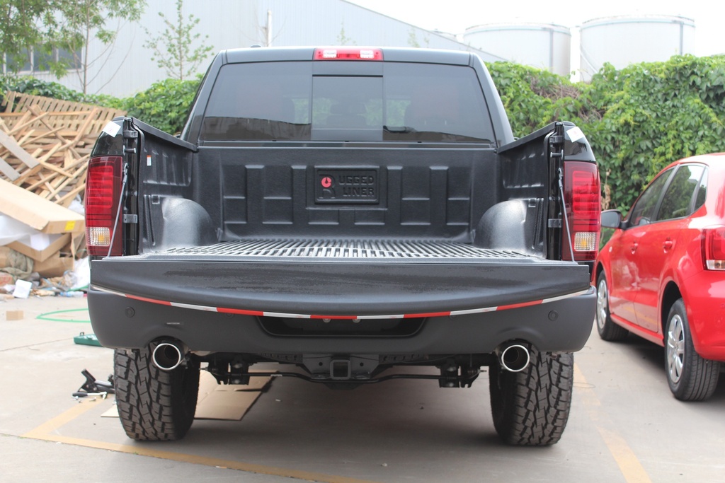 道奇公羊1500阿根特内衬（11-18）